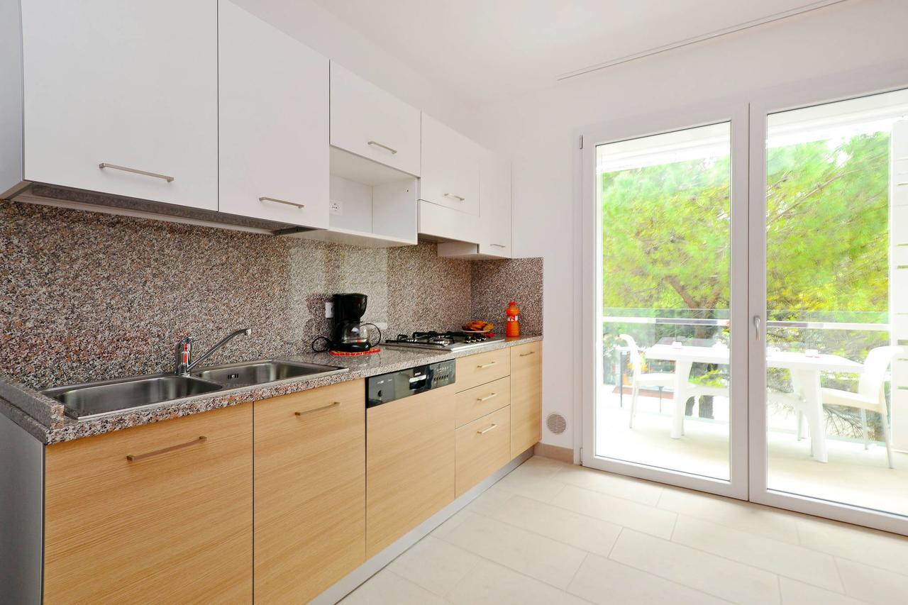 Apartment Fiore-2 By Interhome Lignano Sabbiadoro Extérieur photo